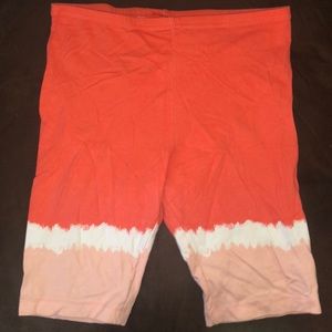 Biker shorts with stretch.
